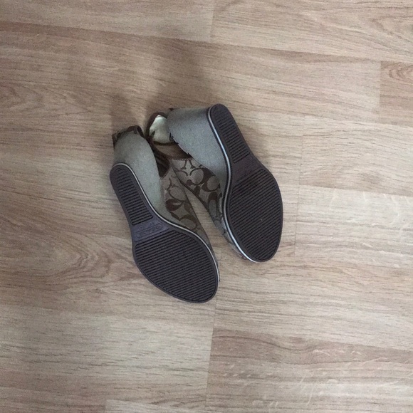 COACH Wedges - Picture 2 of 6